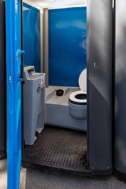 Portable Toilet Options We Offer in Dubuque, IA